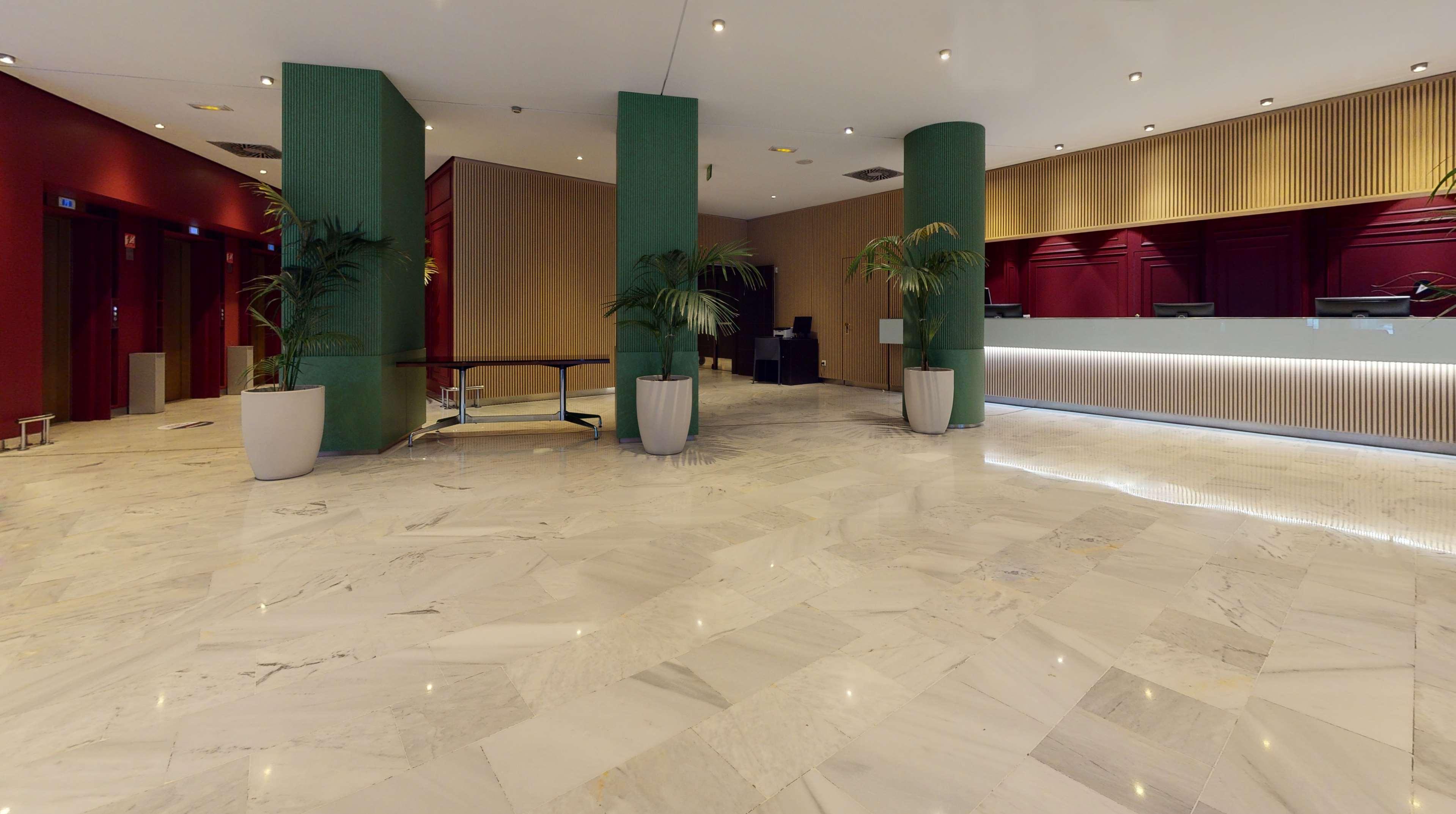 Radisson Red Madrid Hotel Exterior photo